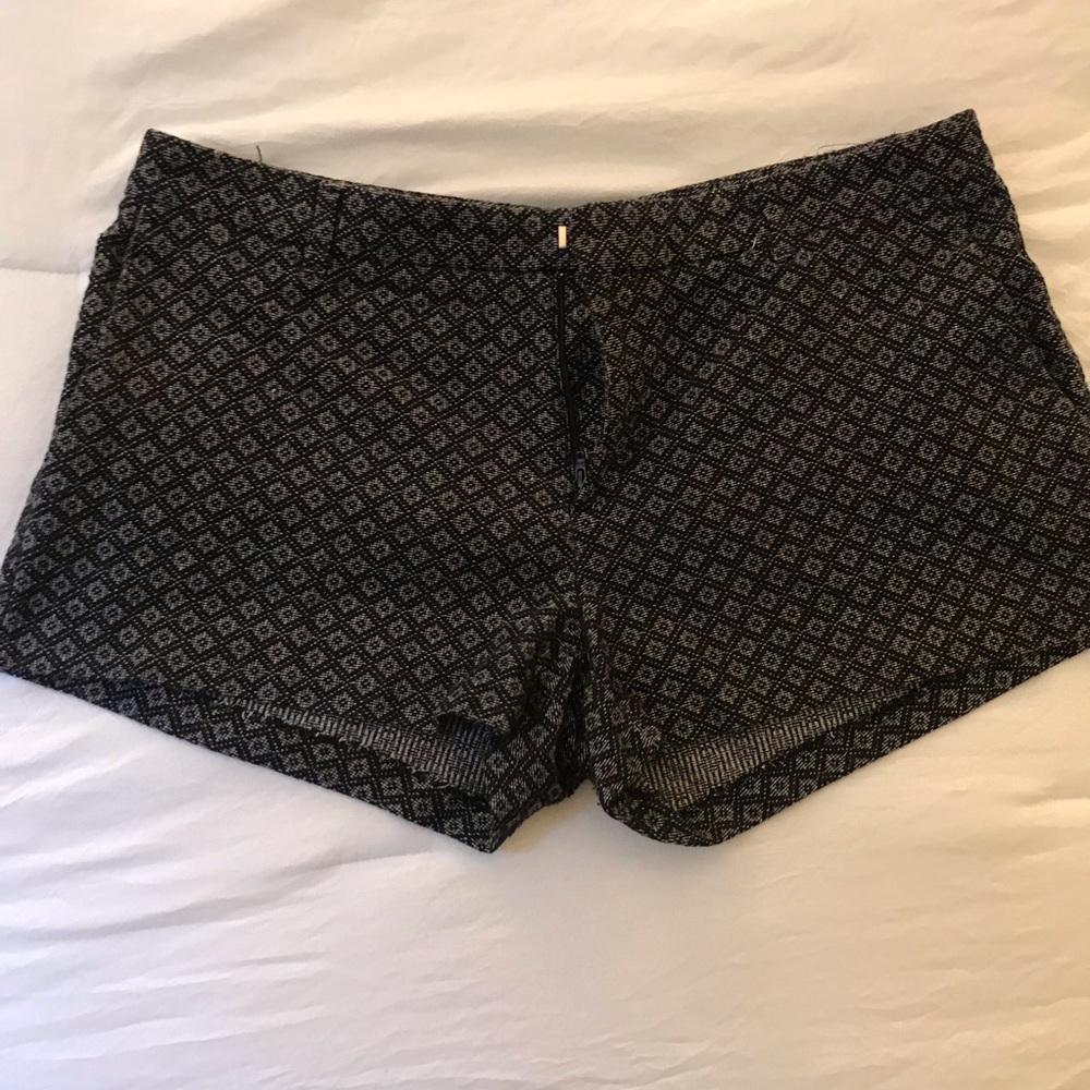 Banana republic black and white dress shorts